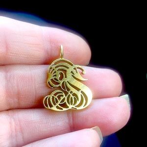 Solid 14 kt yellow gold initial “S” pendant 3.4 grams